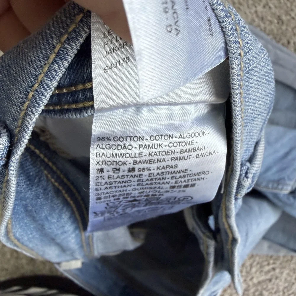 Levi's Denim Bermuda Shorts Womens 12 31W Blue Cuffed Stretch Casual 5 Pocket
